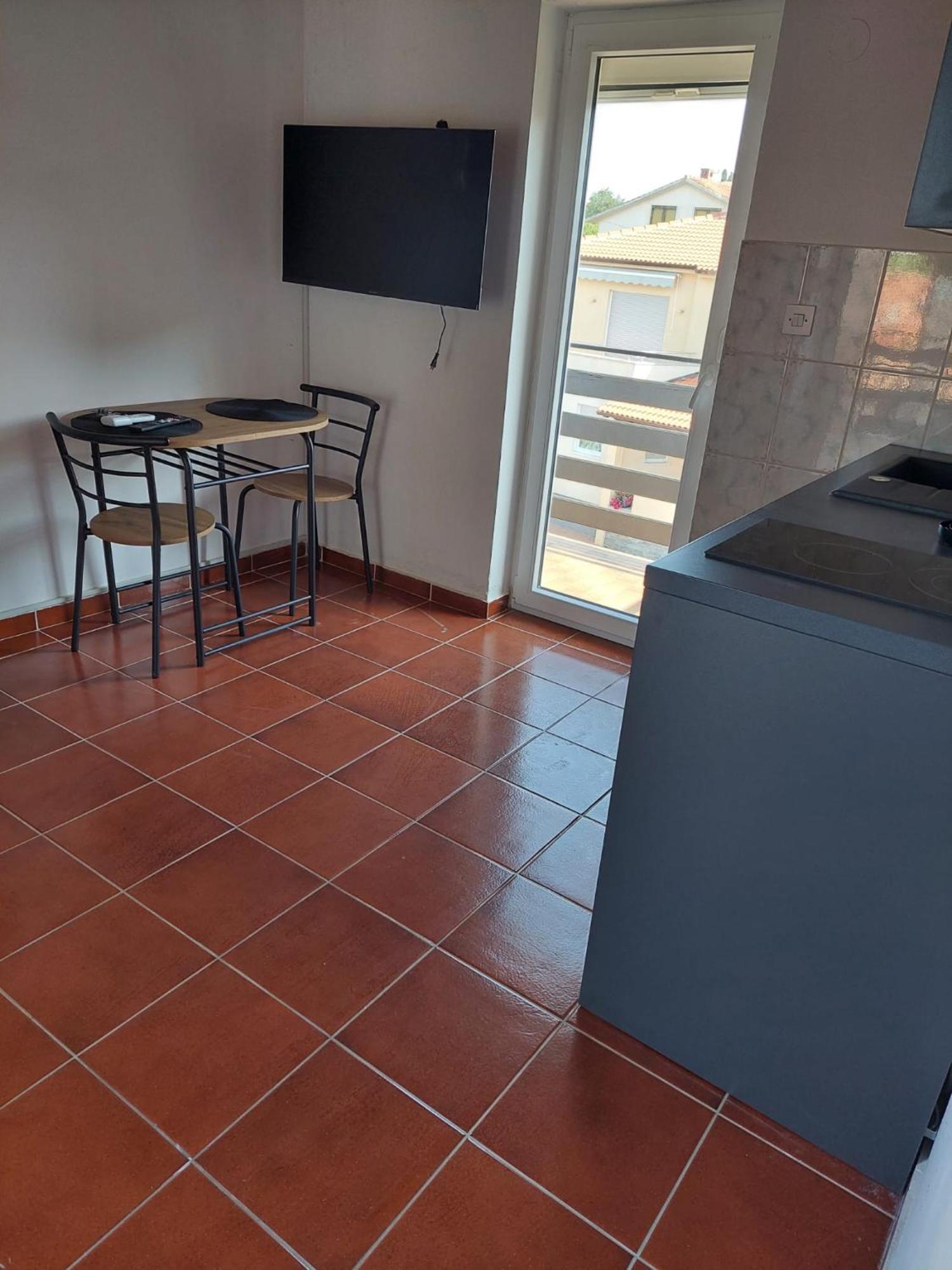 מדולין Apartmani Suhi Brod מראה חיצוני תמונה